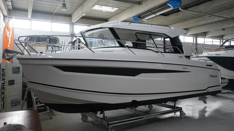 Parker 760 Qwest mit 250 PS Lagerboot
