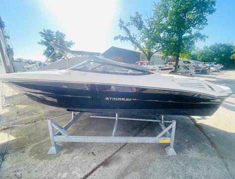 Singray 225 SX Powerboat